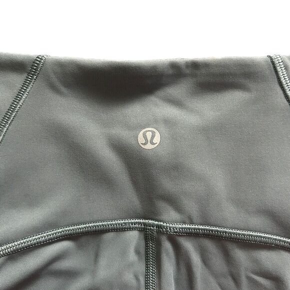 Lululemon X Barry’s Train Times 7/8 Legging Size 4 - Picture 9 of 13